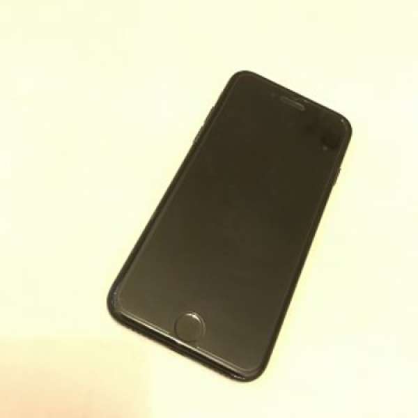 Iphone 7 black 128G $3200