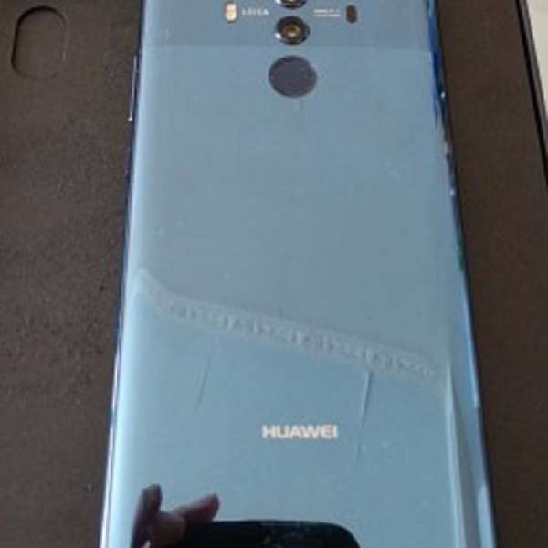 99.9%新 Huawei Mate 10 Pro128Gb + 6GB 藍色 行貨 ，送UAG 機套。