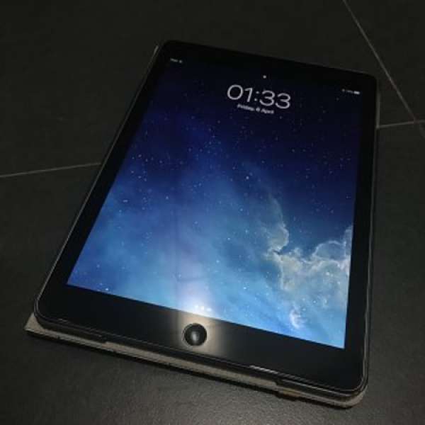 Apple iPad Air Wi-Fi Black 16GB