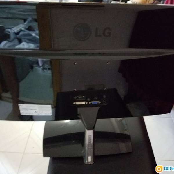 LG flatron E2251VR-BN 22" 1920X1080 HDMI