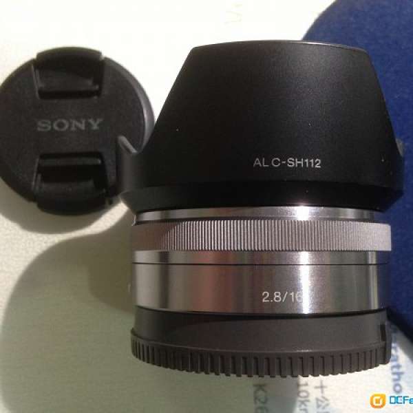 Sony E 16mm F2.8 SEL16F28 w/ Hood ALC-SH112 <Wide Angle Lens>