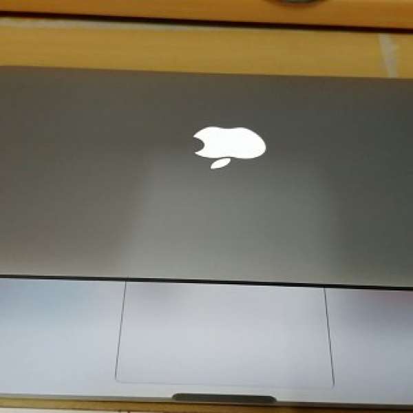 MacBook Pro (Retina, 13-inch, Late 2013) - 95% new!!!