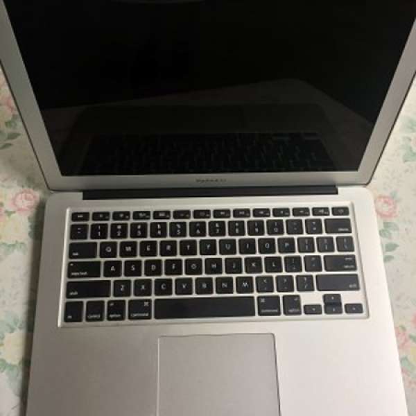 MacBook Air 13" Early 2014 4GB RAM (90% new）