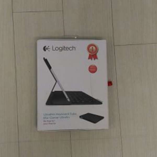 Logitech Ultra-Thin KeyboardFolio iPad_Refurbished