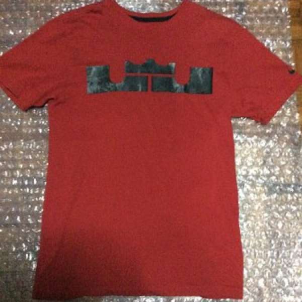 Nike Lebron Logo Size M Tee Shirt NBA red 紅色