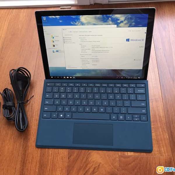 Microsoft Surface Pro 5 2017 i5/128G/4GB 連5代keyboard + 保養到2018年7月中