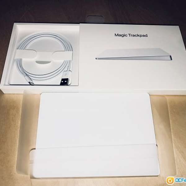 Apple Magic Trackpad 2 (99% New)
