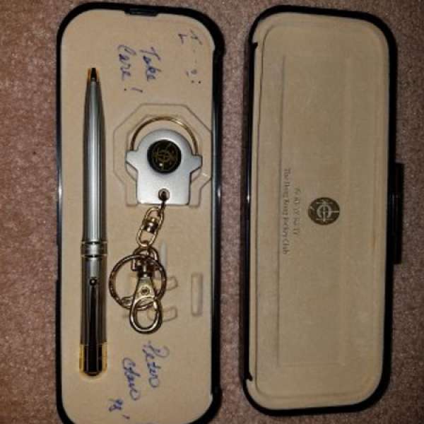 1998年 香港賽馬會鑰匙扣及鋼筆一套 Hong Kong Jockey Club Pen & Keychain - 可郵...