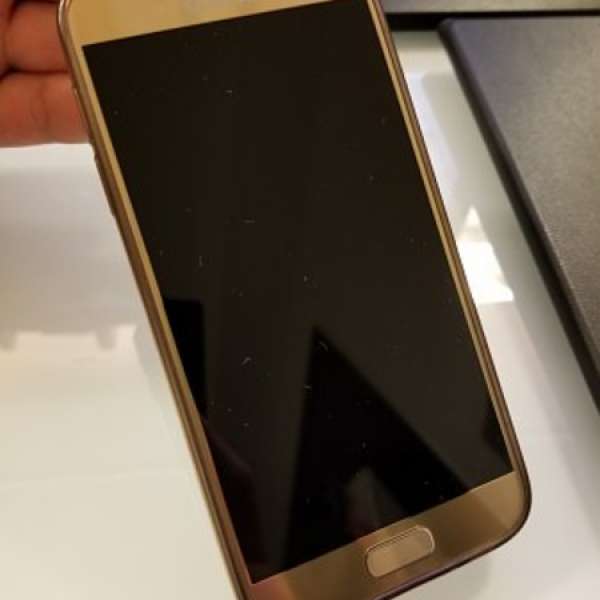Samsung Galaxy S7 金色