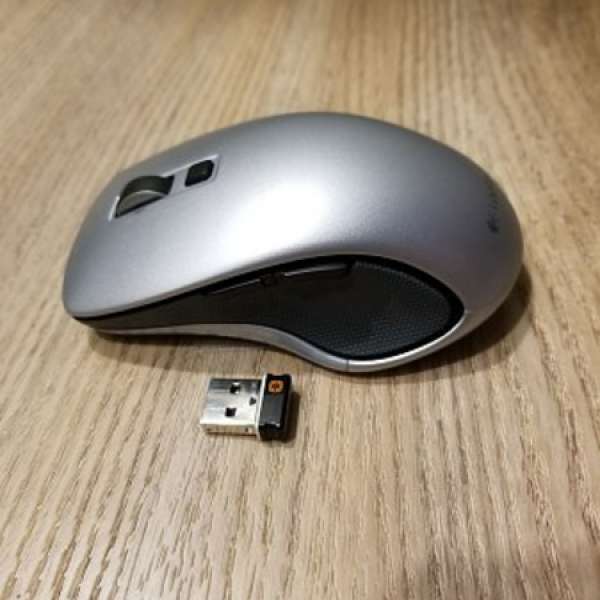 Logitech M560 無線滑鼠