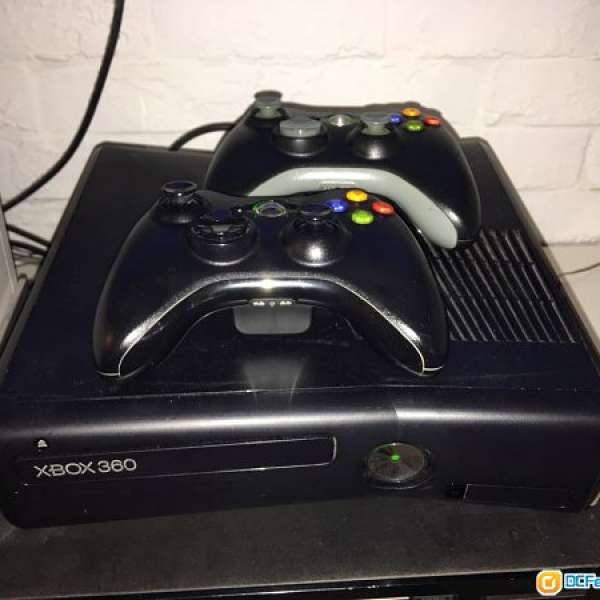 XBOX360 Slim 250GB