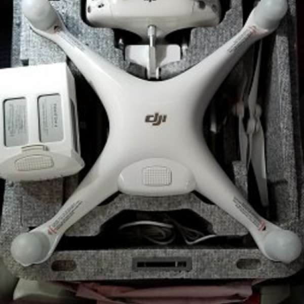 99%new DJI Phantom 4 全套兩電