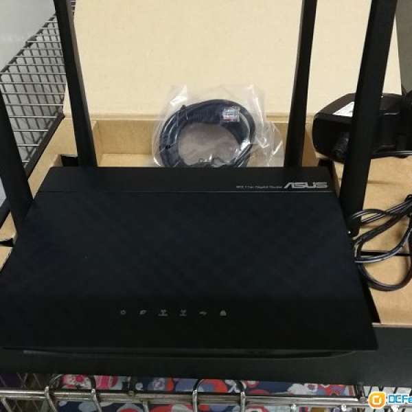 出售 Asus-AC58U Wireless-AC1300 Router