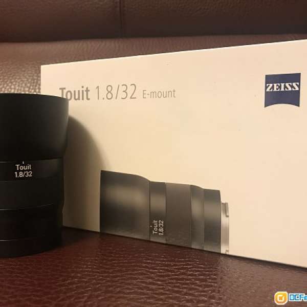 FS: Zeiss Touit Lens 32mm F1.8 E-mount for Sony APSC only