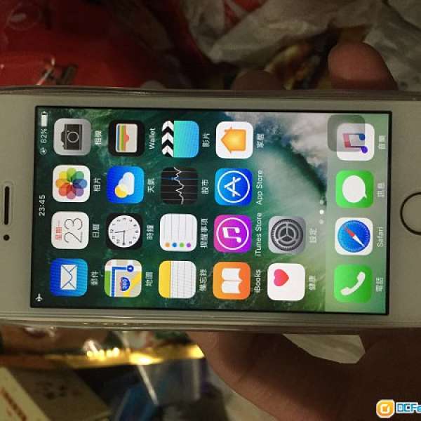 I Phone 5s 32GB Gold 90%新！（可以用壞蘋果，三星，LG交換！）