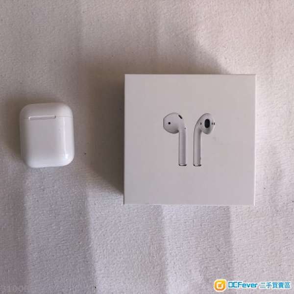 Apple airpod 九成新