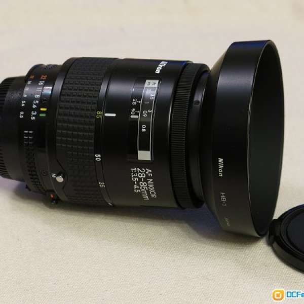 Nikon AF 28-85 f/3.5-4.5 + HB-1 Lens Hood