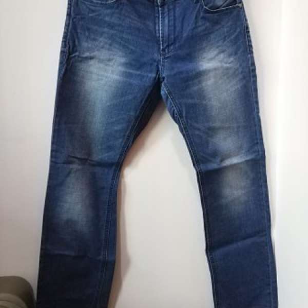 99% New Burberry Prorsum 天藍色洗水牛仔褲 Size 31