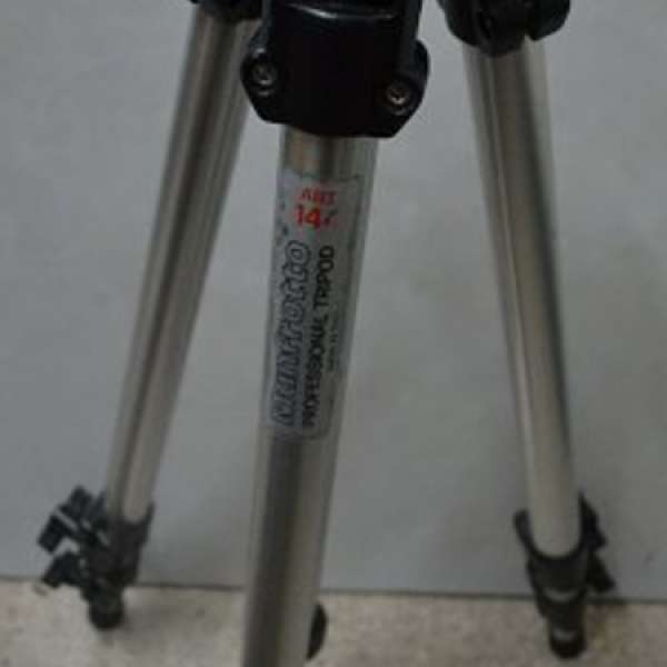 Manfrotto ART 144 professional Tripod