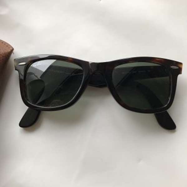 Rayban wayfarer sunglasses