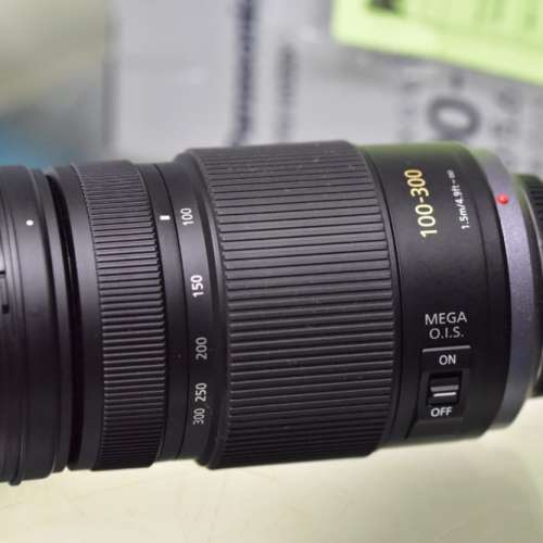 Panasonic LUMIX G VARIO 100-300 F4.0-5.6 MEGA O.I.S