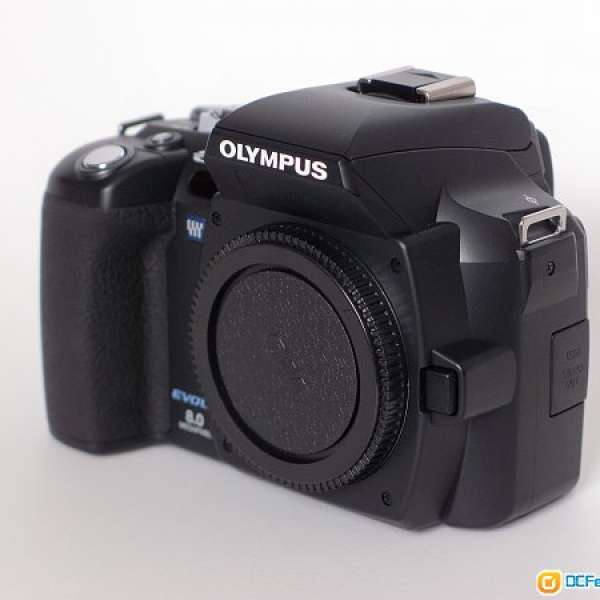 Olympus E500 E-500 Body - Mint (not E300 E1 E-1 E-300) Kodak CCD