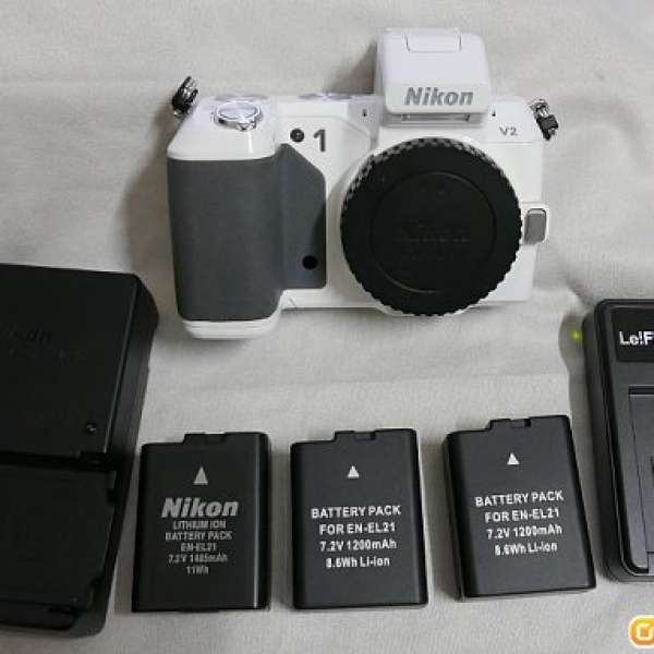 Nikon 1 V2 body (白色)