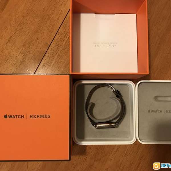 95% new Apple Watch Hermes 42mm 絕版黑色行貨 fullset (series 0)