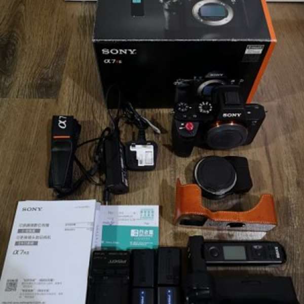 Sony A7R2 with Techart m lens af adaptor and meke battery grip