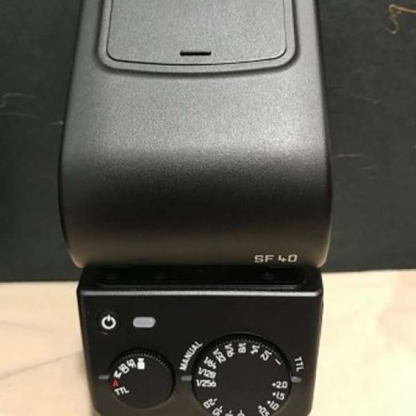 Leica SF-40 Flash