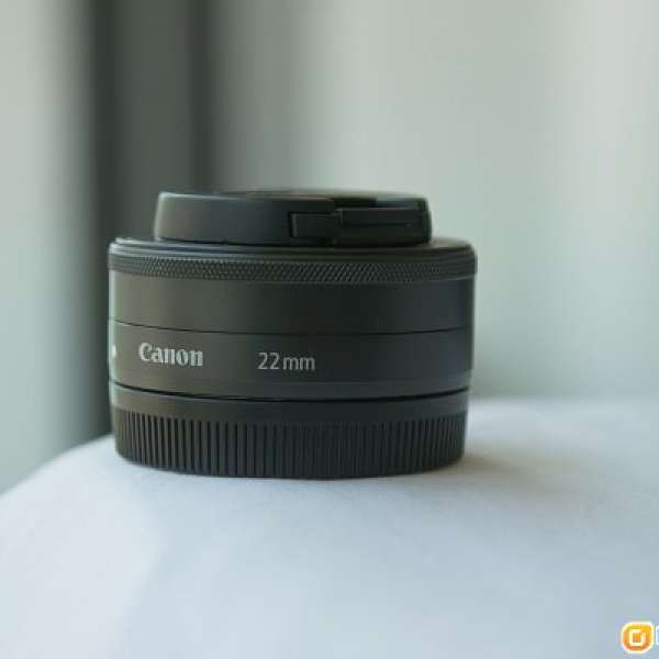 CANON EOS-M 22MM F2黑色餅鏡