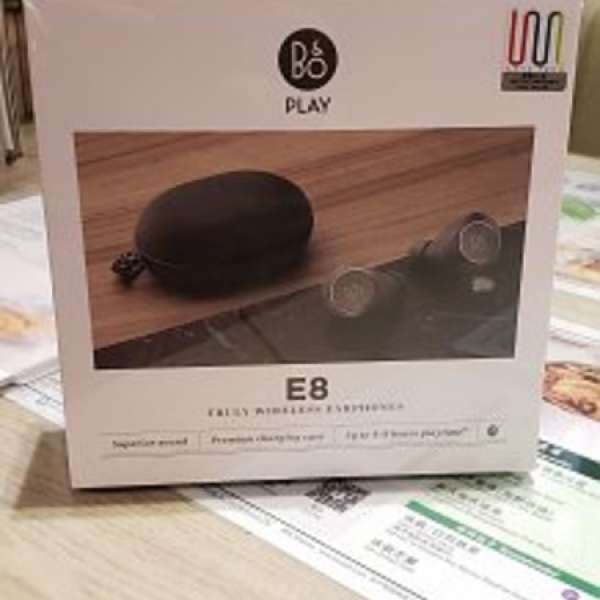行貨全新未開盒 B & O PLAY Beoplay  E8 真藍芽耳機灰色 (100% 新）