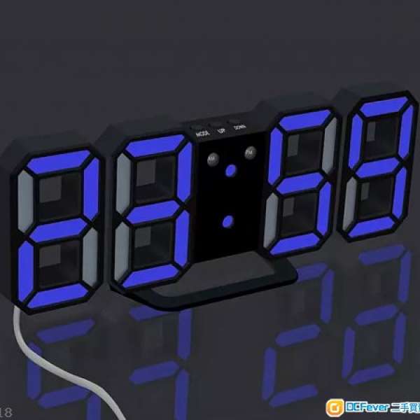 时尚LED創意電子鐘 夜光静音鬧鐘座台鐘