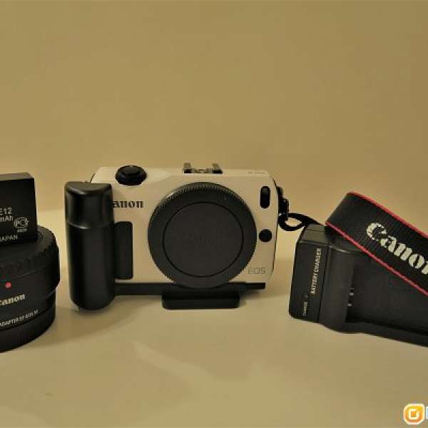 Canon EOS M Body + 金屬手柄 + 原廠Mount Adapter EF-EOS M