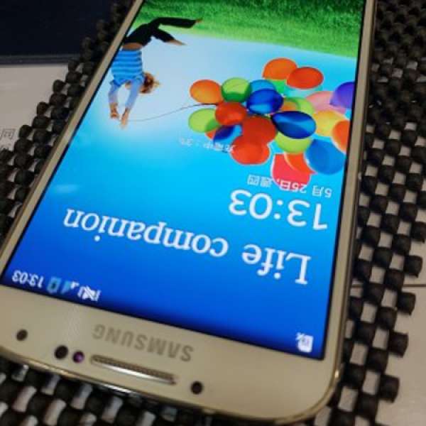 出售 Samsung    GALAXY S4 LTE     白色    ( 旗艦機 香港行貨)