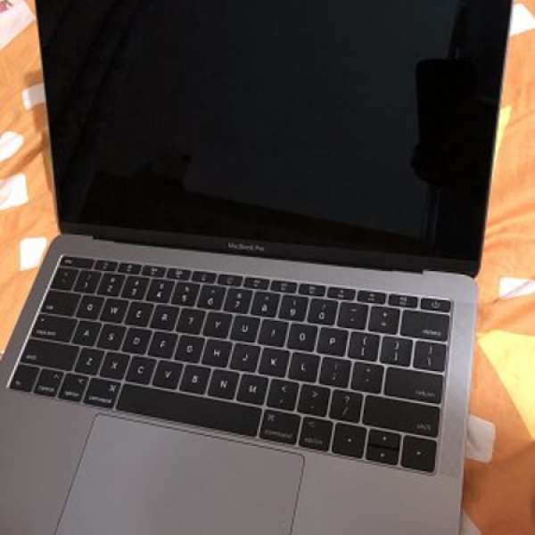 MacBook Pro 13-inch 2017 2.3GHz i5 256GB 灰色 有保