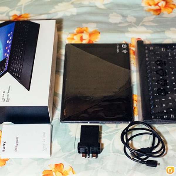 Sony Xperia Z4 Tablet LTE (SGP771) with Bluetooth Keyboard (BKB50)