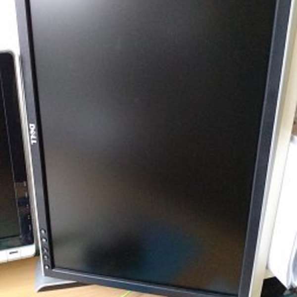 DELL 2208 WFP  22 inches monitor