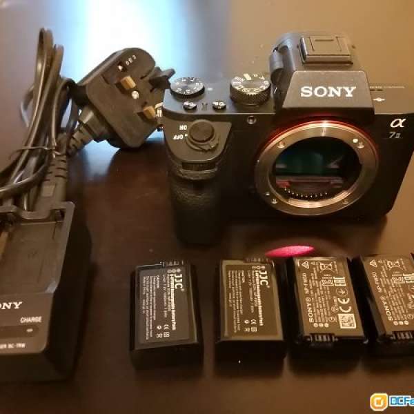 sony A7II 新淨，原裝充電器，4電,2原裝2副廠，盒，全套配件。