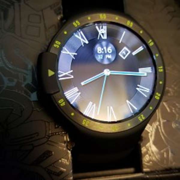 Ticwatch S (黑色智能手錶) 原裝行貨保用期到2019年5月