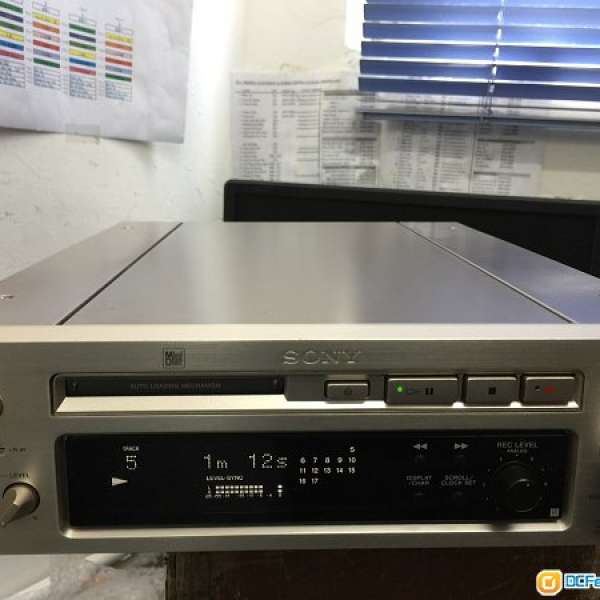 Sony MDS-J3000