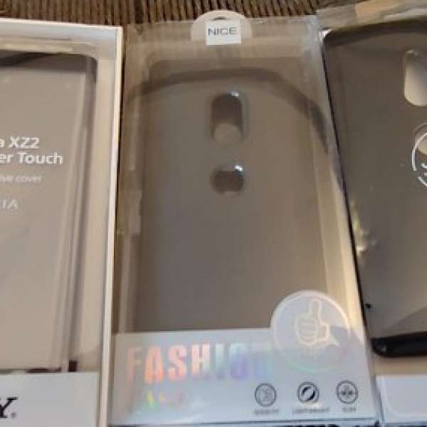 全新SONY Xperia XZ2 智能手機套 SCTH40  (送兩個全新套)