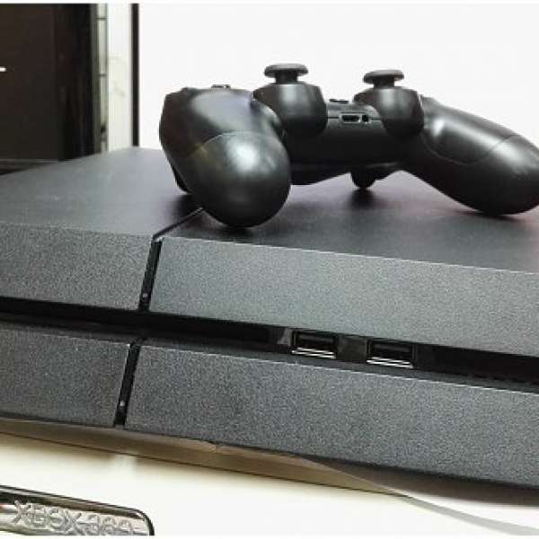 PS4 黑色機 ／500GB／model 1206 有實體出碟制，冇彈碟的／保養以過／100%工作正常