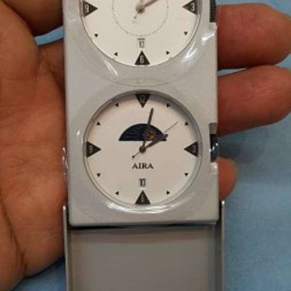 全新 AIRA 日月星 響鬧 日曆 兩地時間 座枱小鐘,只售HK$180(不議價,請看貨品描述)