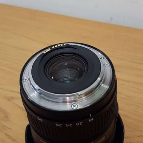 Canon EF 16-35 F4
