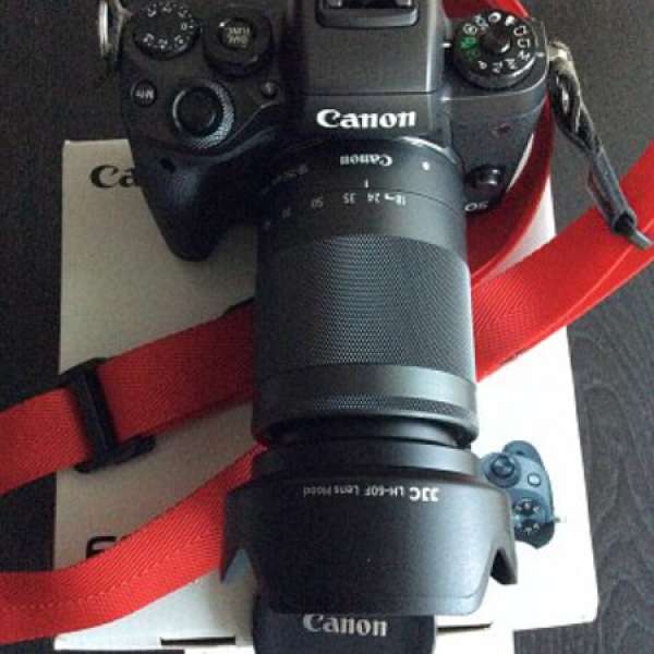Canon M5 Kit (EF-M 18-150mm Kit Lens)