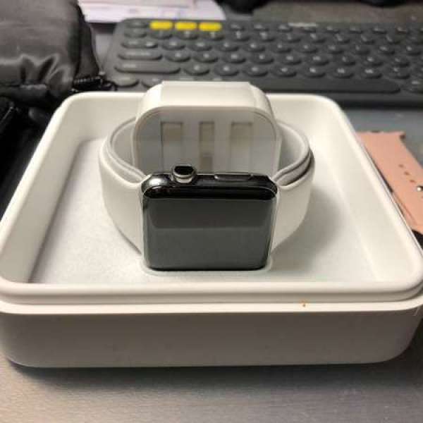 98% 新 Apple watch Series 2 stainless steel 不銹鋼 (不是 aluminum)