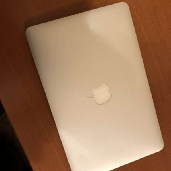 MacBook Air 11” 256GB Mid-2013 fullset 有單