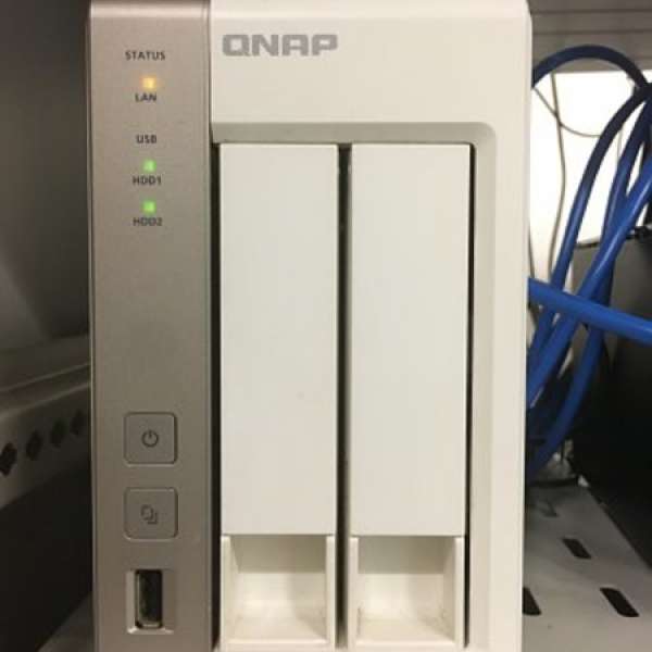 QNAP TS-269H 2Bay NAS  + Seagate ST2000DM001 2TB x2