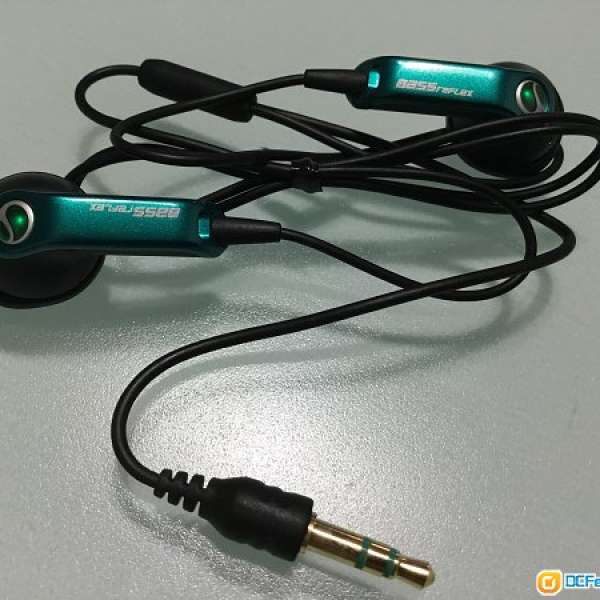 出售全新原裝Sony Ericsson HPM-64 短線耳筒(綠色）